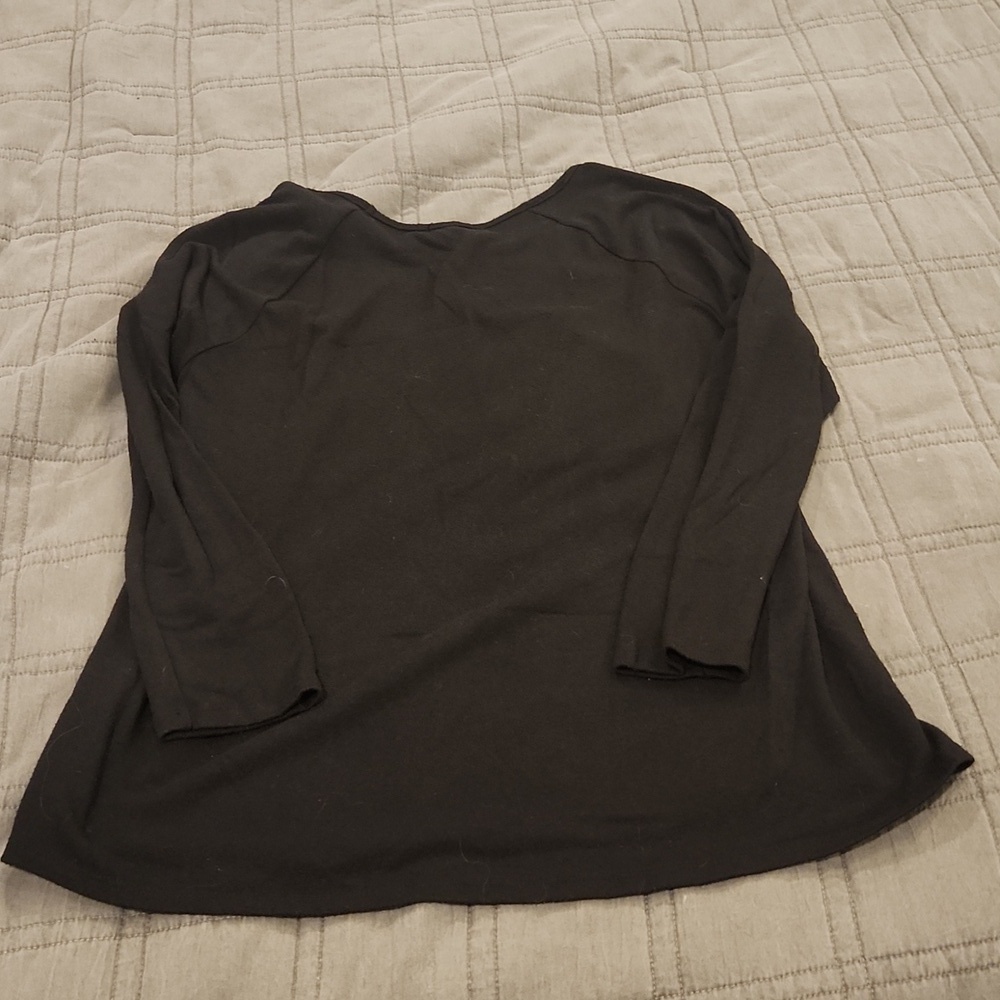 Elegant Black and White Floral Long Sleeve Top Size L! - Picture 7 of 7